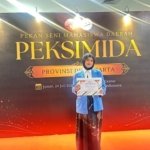 Mahasiswi UNM Juara PEKSIMIDA DKI 2026, Monolog ‘Balada Sumarah’ Bawa Pulang Juara Harapan 1