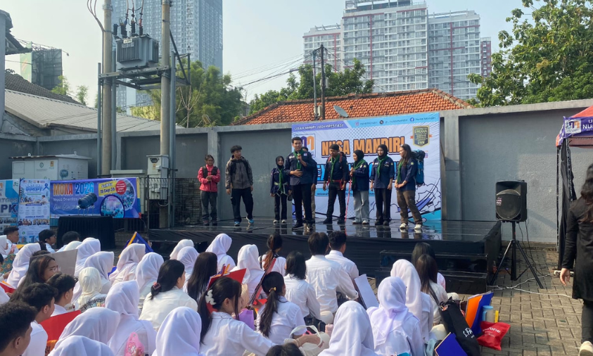 Tak Harus Jago Mendaki, Dhinakara Adventure Kenalkan Dunia Pencinta Alam kepada Maba UNM